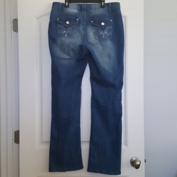 Jeans - Picture 2 of 2